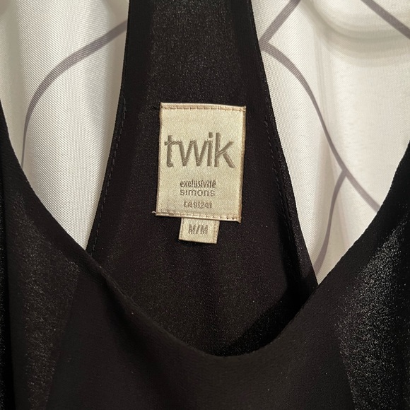 Black Tank Top - Picture 2 of 2